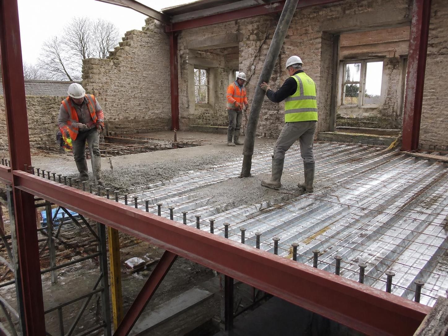 découvrez comment le collaborant plancher peut renforcer efficacement vos sols de manière discrète et économique, sans surcoût supplémentaire.
